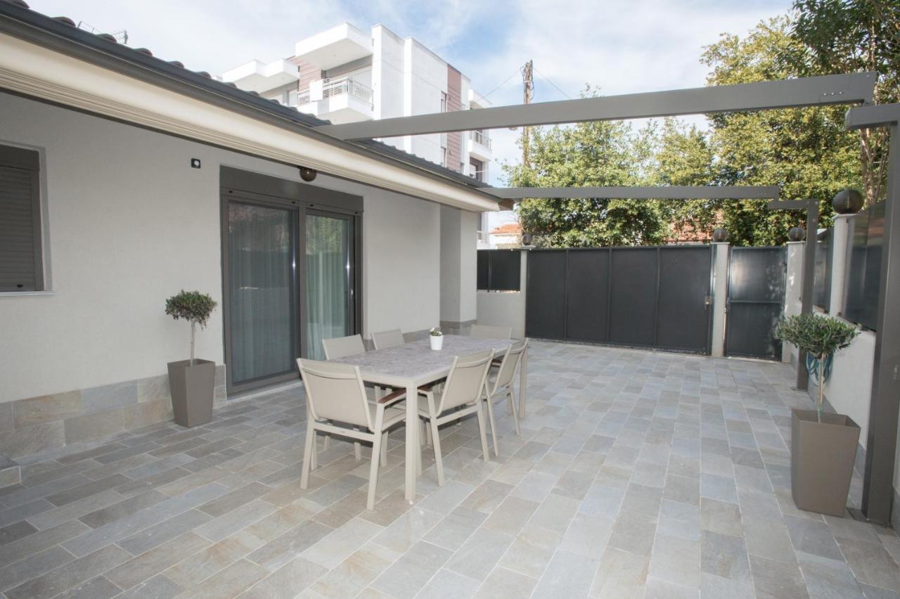 Dolphin Villa Peraia  Exterior photo